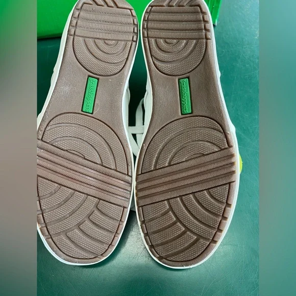 Brand new Women’s Grasshoppers Ortholite Stretch Plus Lace II sneakers Size 5 - Picture 2 of 11